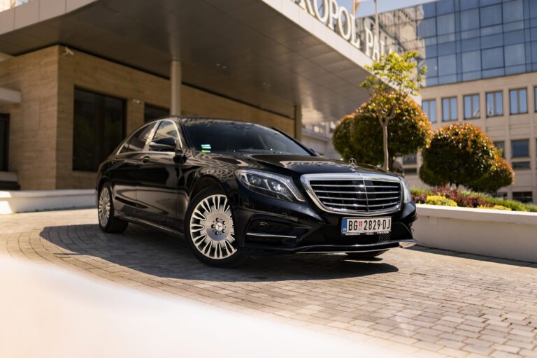 rent a car Mercedes Benz S class 73