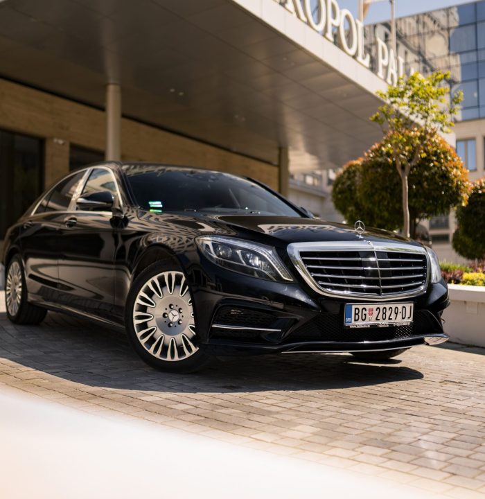 rent a car Mercedes Benz S class 73